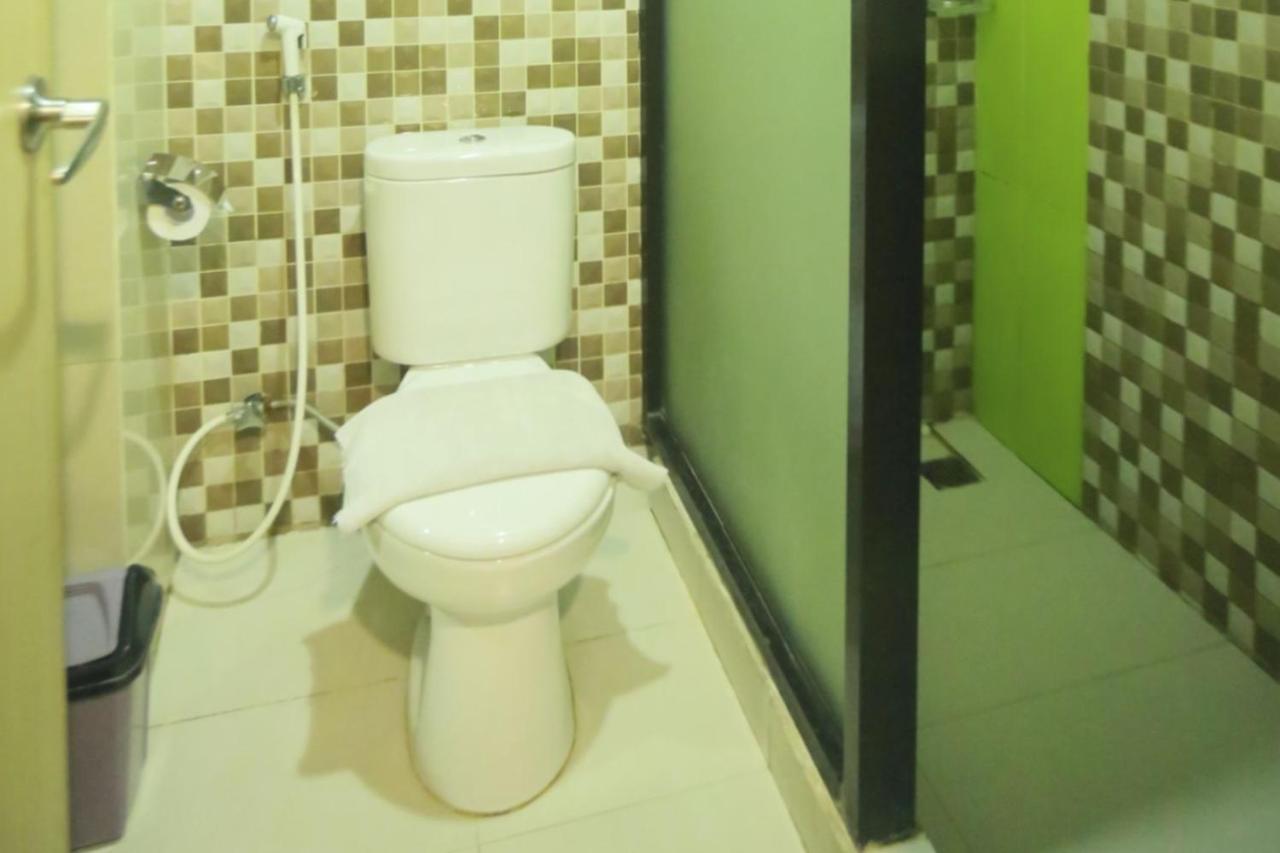 Utc Dago Hotel Bandung Exterior foto